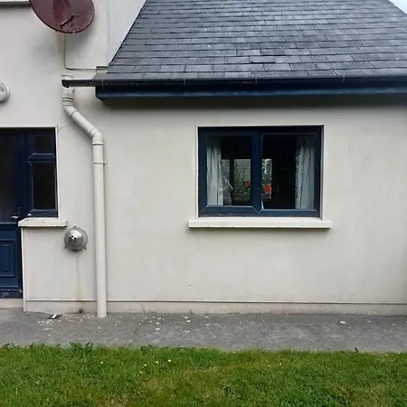 West Cork Private Bedroom * Клонакилти